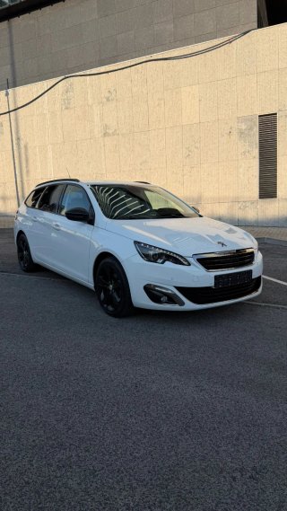 Peugeot 308 2015 - Desde 120€/Mês - Negociável
