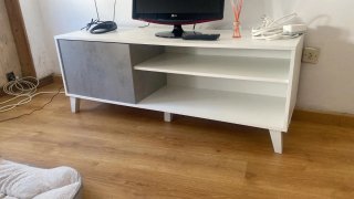 Mueble TV blanco y gris,urge vender por traslado.