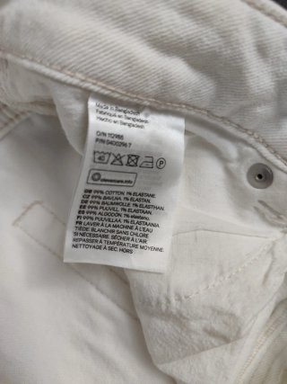 Pantalones vaqueros blancos de cintura alta