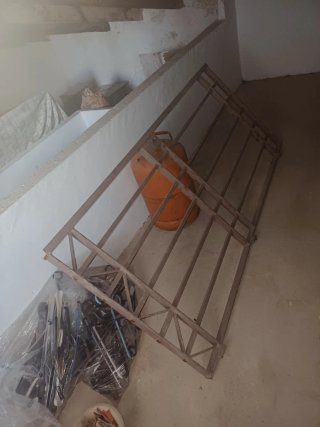 Puerta metálica
