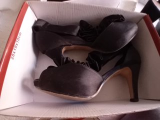 Sandalias Fastississimo Negras Flores Tela