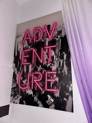 Cuadro Decorativo Adventure Neón Rosa