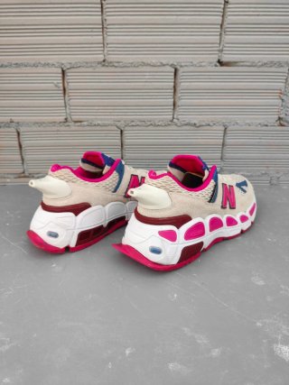 New Balance 574 Yurt Salehe Bembury Beige Rosa 43