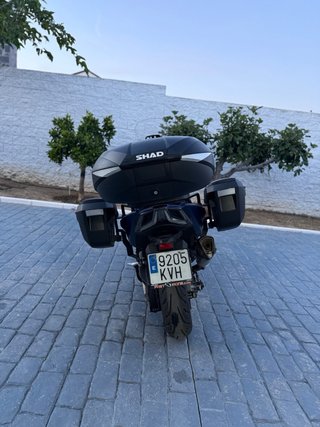 Kymco AK 550