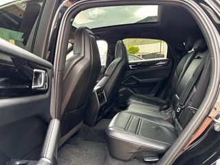 Porsche Cayenne coupe 2020 techo