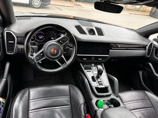 Porsche Cayenne coupe 2020 techo
