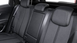 PEUGEOT 3008 Hybrid 225 eEAT8 Allure Pack