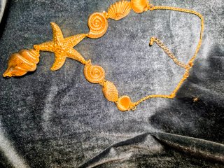 Collar ligero conchas y estrella de mar