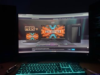 Monitor Gigabyte M32UC Negro