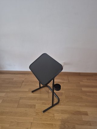 Mesa auxiliar BJÖRKASEN IKEA negra