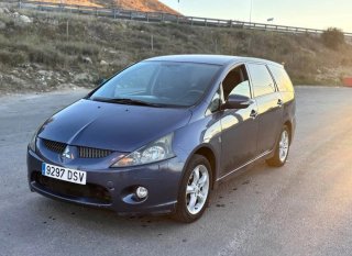 Mitsubishi Grandis 2005