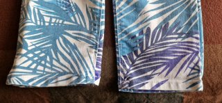Pantalones con estampado tropical, talla 38