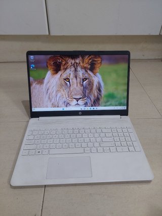 Ordenador Portátil HP i5 Blanco