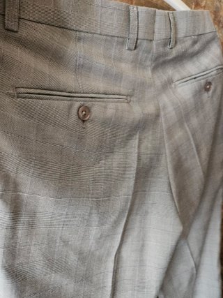 Traje de chaqueta gris y azul