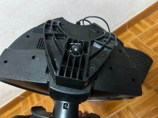 Volante Thrustmaster PS4/PS3 + Pedales