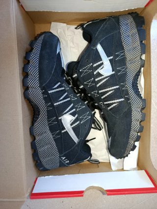 Zapatillas Nike Talla 40 Negras y Plateadas