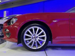 Fiat 124 Spider 1.4 Multiair Cabrio Lusso 103 kW (140 CV)
