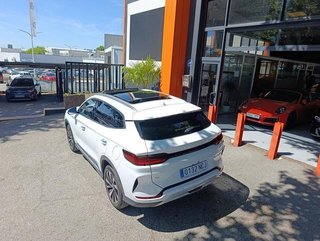 BYD Seal U DM-i Design 238 kW (324 CV)