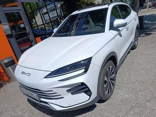BYD Seal U DM-i Design 238 kW (324 CV)