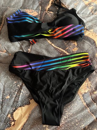 Bikini Talla M Negro y Arcoíris