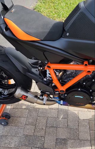 Escape completo KTM Duke 1050
