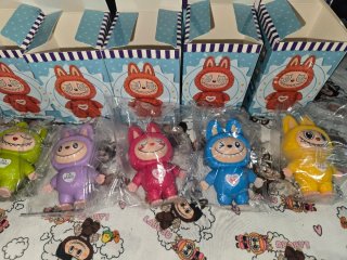 Labubu 2 sets x 6 piezas