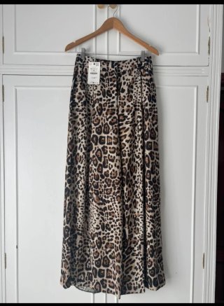Pantalón ancho estampado leopardo