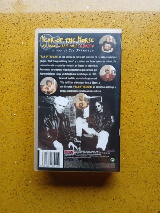 Neil Young & Crazy Horse (vhs)