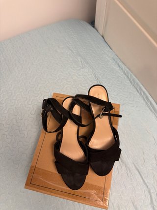 Sandalias de tacón negras