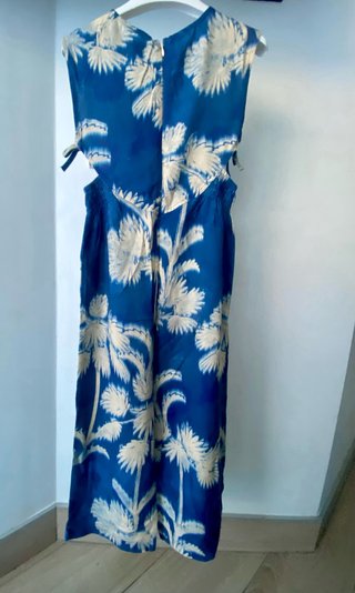 Buzo  estampado floral azul Talla 7