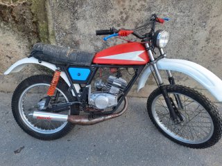 Moto Gilera 50cc Enduro Roja y Blanca