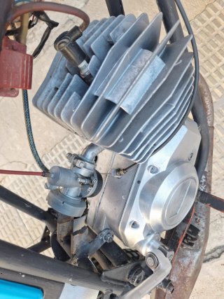 Moto Gilera 50cc Enduro Roja y Blanca