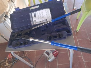 Máquina Prensado Manual Cabeza Fija DIS mordida RF
