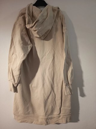 Sudadera larga beige con capucha