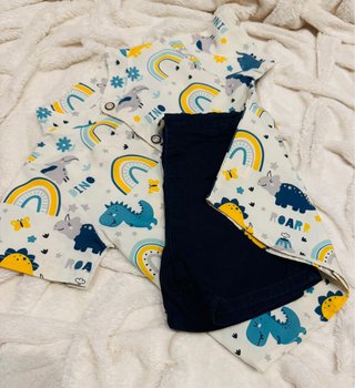 Conjunto infantil T3 dinosaurios y arcoíris