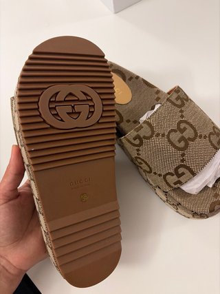 Sandalias Gucci Beige y Marrón