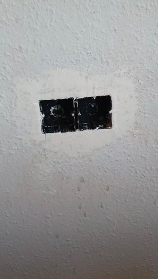 Instalación eléctrica moderna con enchufe USB ⚡