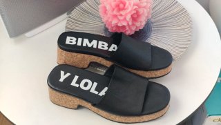 BIMBA Y LOLA Chanclas Negras