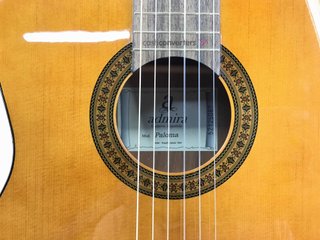 guitarra clasica admira paloma