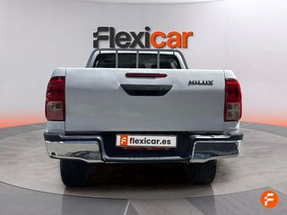 Toyota Hilux 4x4.   2.400cc 150Cv