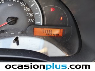 Nissan Micra 1.2G Acenta 59 kW (80 CV)