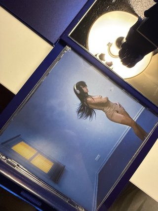 Aitana Cuarto Azul Edición Limitada
