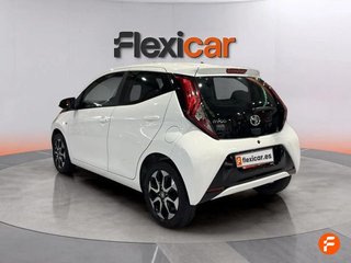 Toyota Aygo 1.0 70 x-play