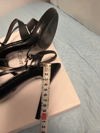 Sandalias brasileñas de tacón fino