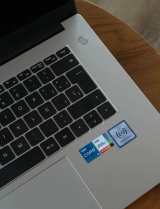 Portátil Huawei Matebook i5 512 GB