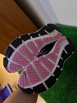 Zapatillas Kalenji Negras y Rosas