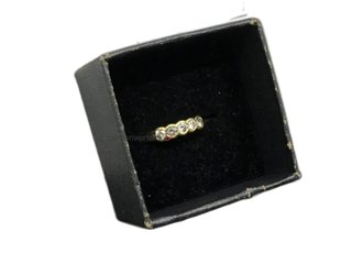 anillo oro 18k con piedra con diamante