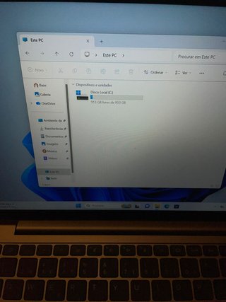 HP EliteBook 8 G1i 13.3 Intel Core Ultra 7