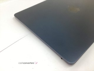 portatil apple apple macbook air m4 10-core 4.4 13 (8gpu) (2025) (a3240)