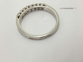 anillo oro 18k con piedra con diamante t. 11 (16,24 mm)